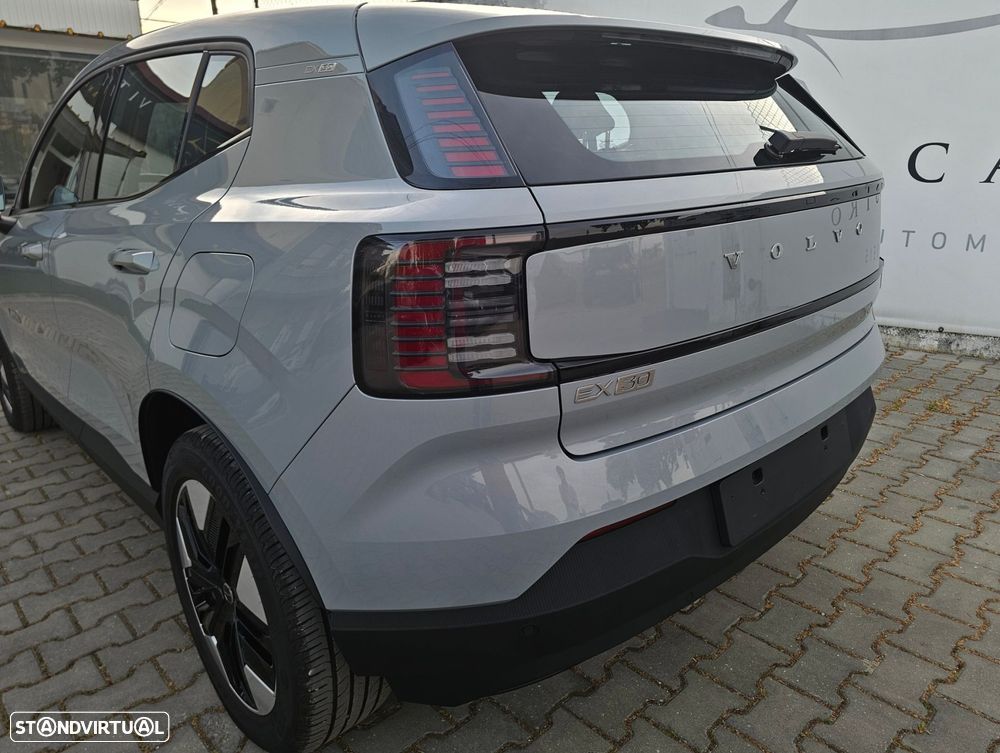 Volvo EX30 69 kWh Single Motor Extended Range Core - 8