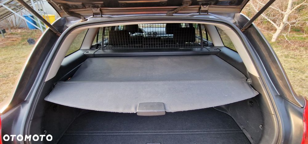 Toyota Avensis - 28