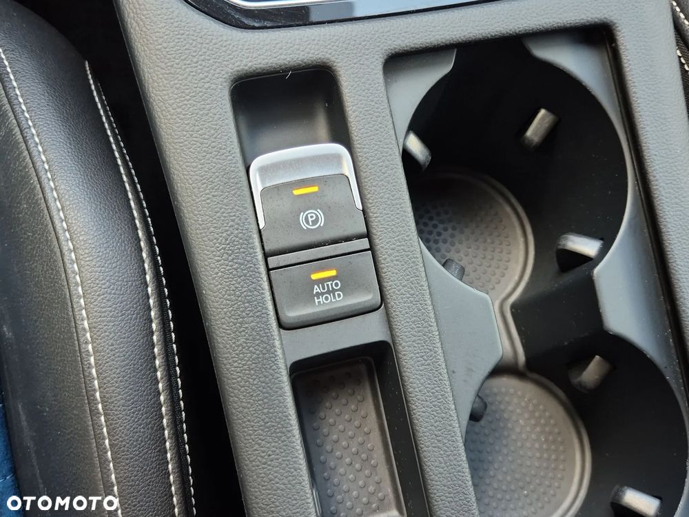 Volkswagen Passat 2.0 TSI Elegance DSG - 22