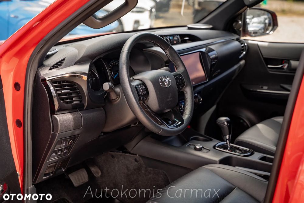 Toyota Hilux 2.8 D-4D mHEV Double Cab Invincible 4x4 - 17
