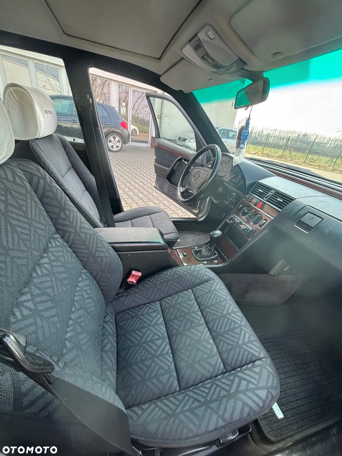 Mercedes-Benz Klasa C 220 D Elegance - 13