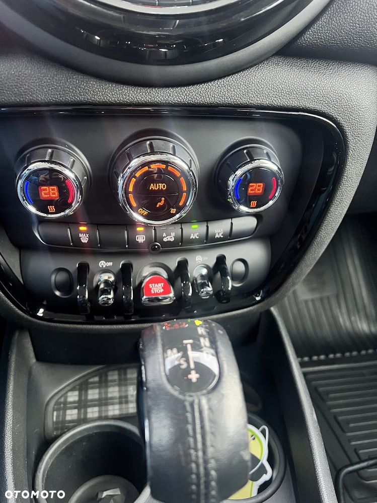 MINI Clubman One - 16