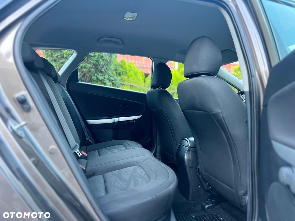 Kia Ceed 1.6 GDI Spirit - 19