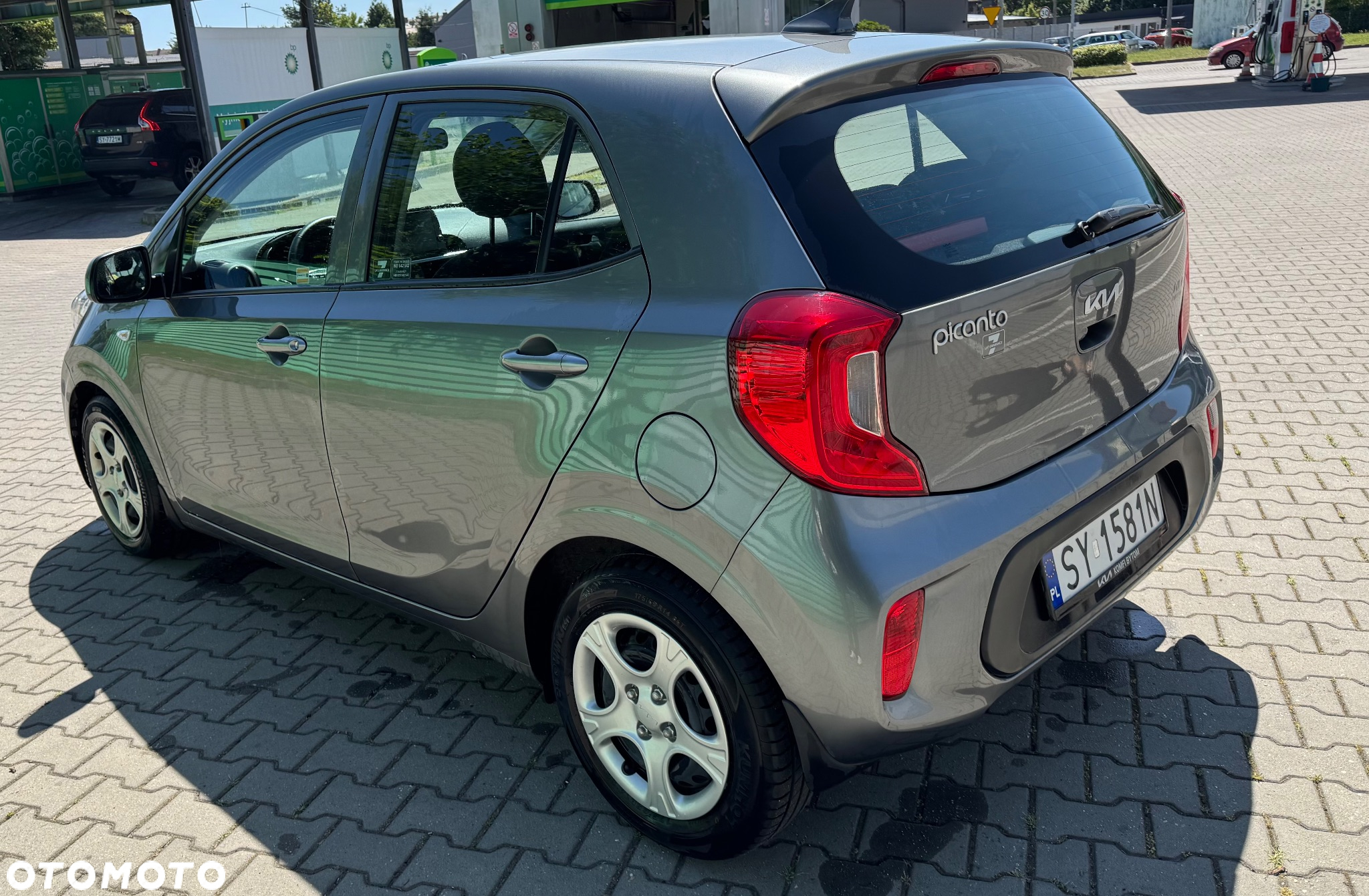 Kia Picanto 1.2 L - 6