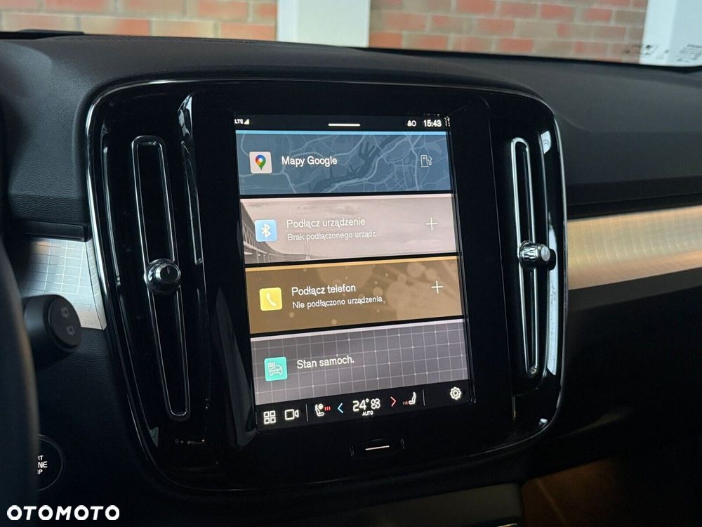 Volvo XC 40 B3 Plus Dark - 20