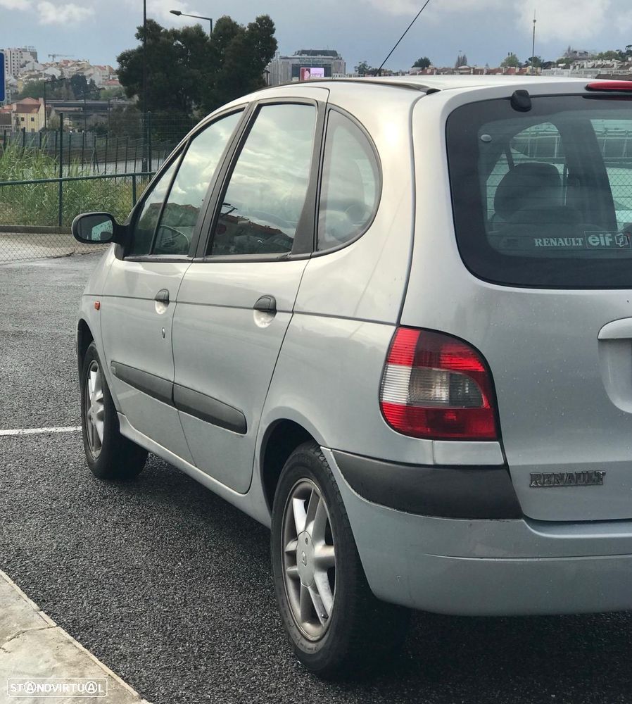 Renault Scénic 1.4 16V Conquest - 7