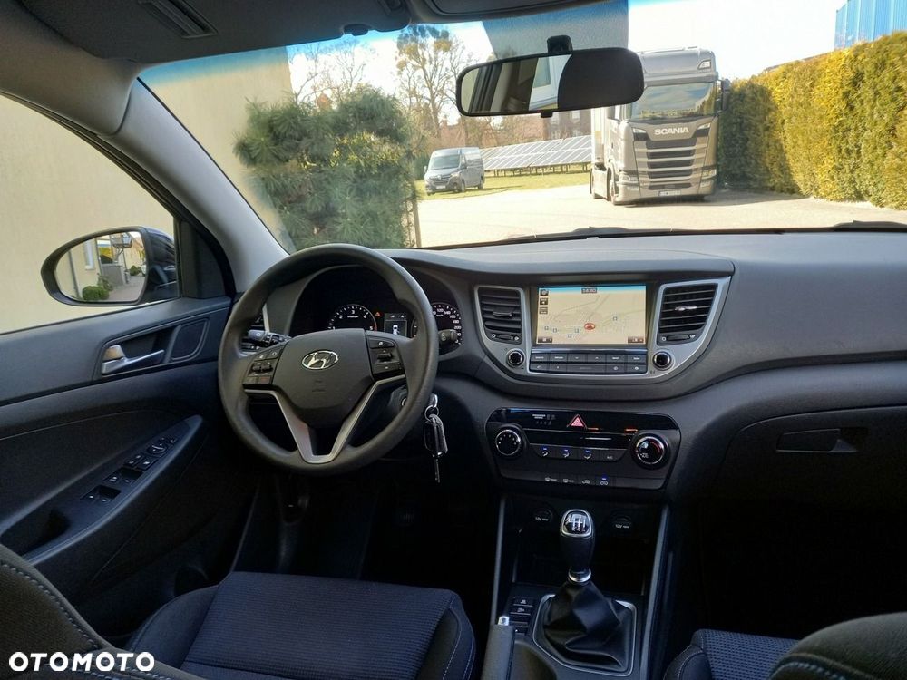 Hyundai Tucson blue 1.7 CRDi 2WD Trend - 25