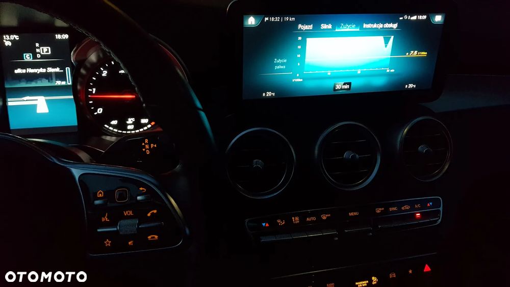 Mercedes-Benz GLC 200 d 4Matic 9G-TRONIC - 38