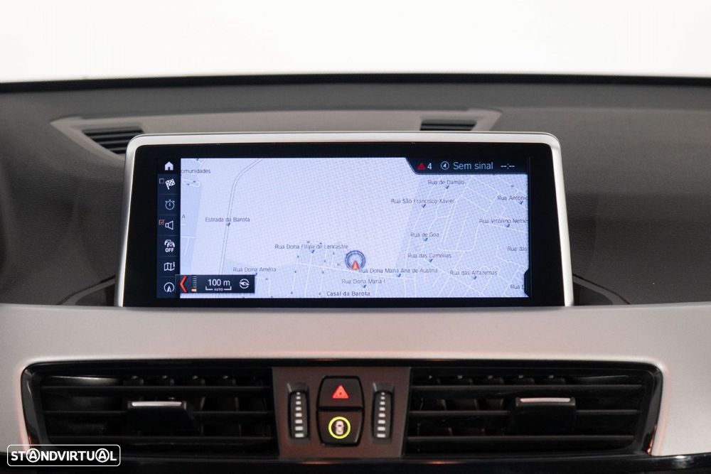 BMW X1 25 e xDrive Corporate Edition - 25