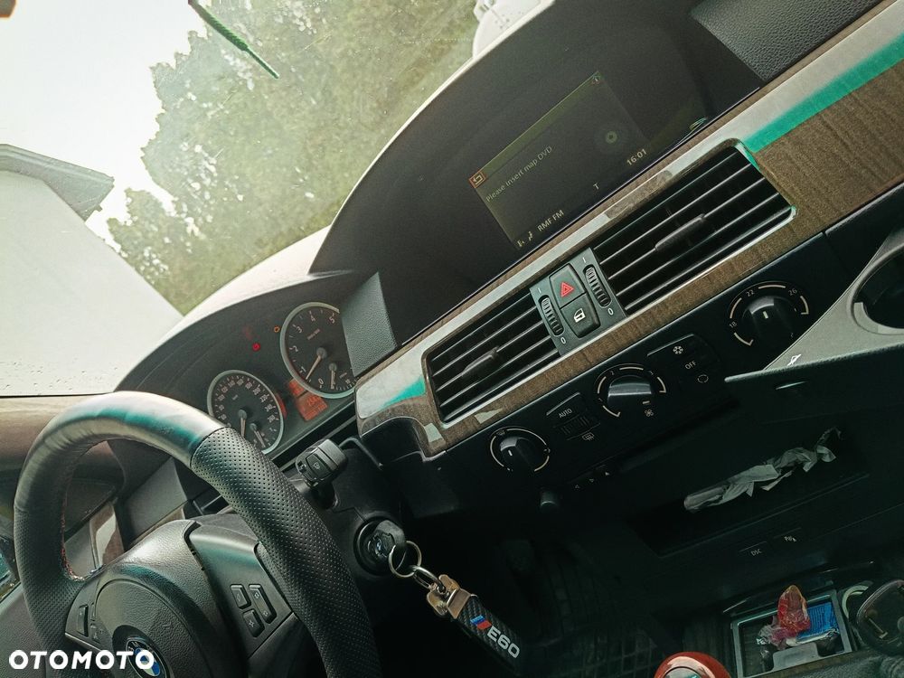 BMW Seria 5 530i - 12