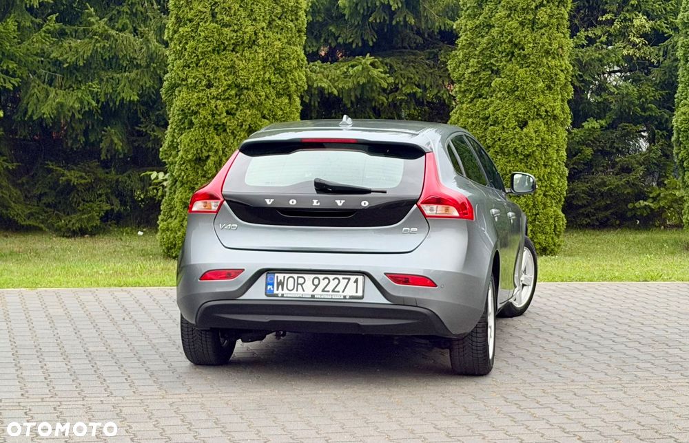 Volvo V40 D2 Geartronic Kinetic - 17