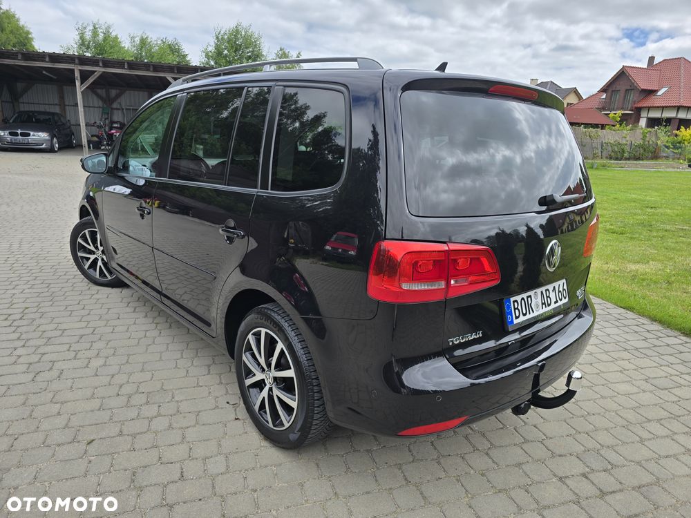 Volkswagen Touran 2.0 TDI DPF BlueMotion Technology Highline - 3