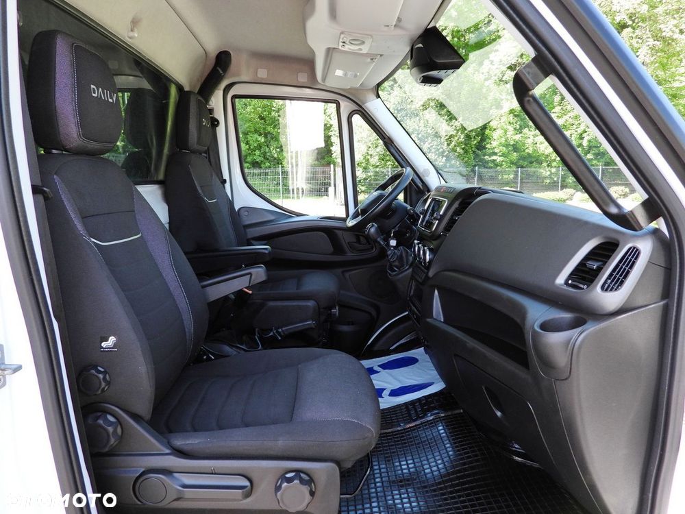 Iveco DAILY 35S18 PLANDEKA 10 PALET TEMPOMAT NAWIGACJA LEDY KLIMATYZACJA  180KM - 39