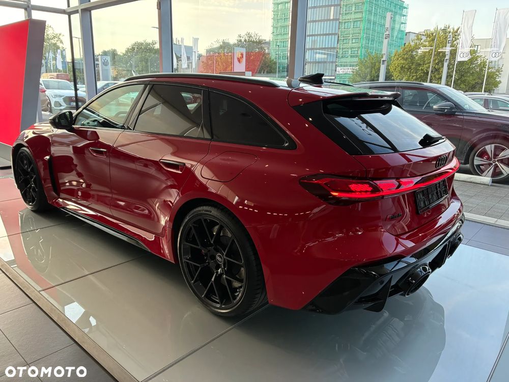 Audi RS5 Avant - 9