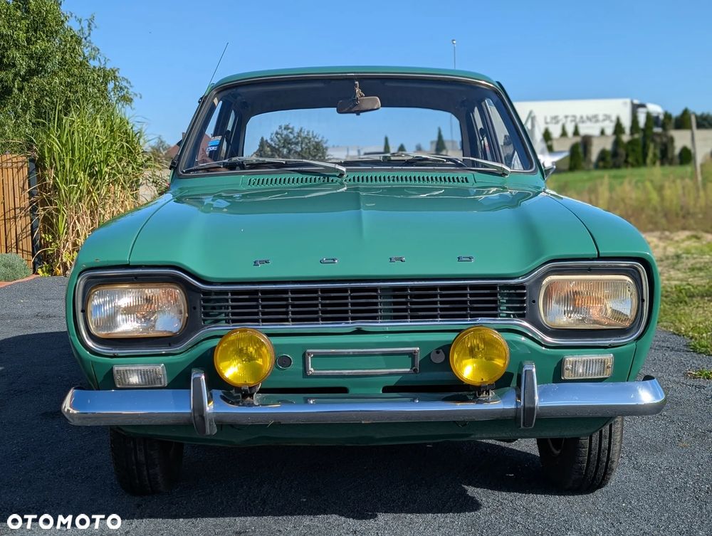 Ford Escort - 8