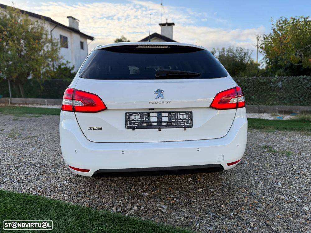 Peugeot 308 - 4