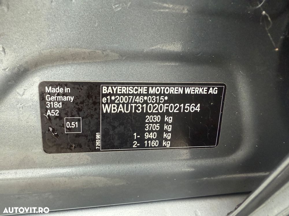 BMW Seria 3 318d DPF Touring Edition Exclusive - 25