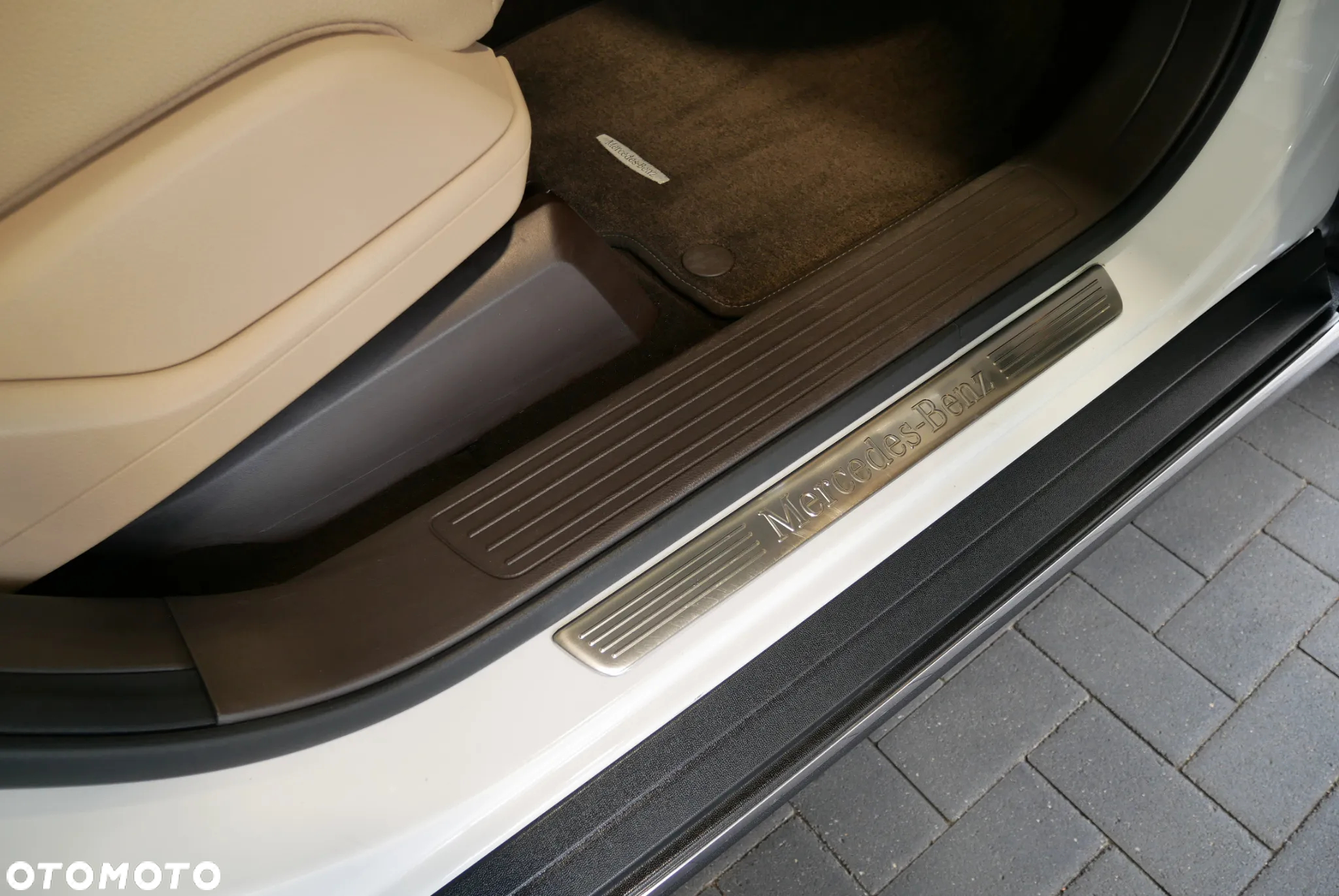 Mercedes-Benz GLE - 27