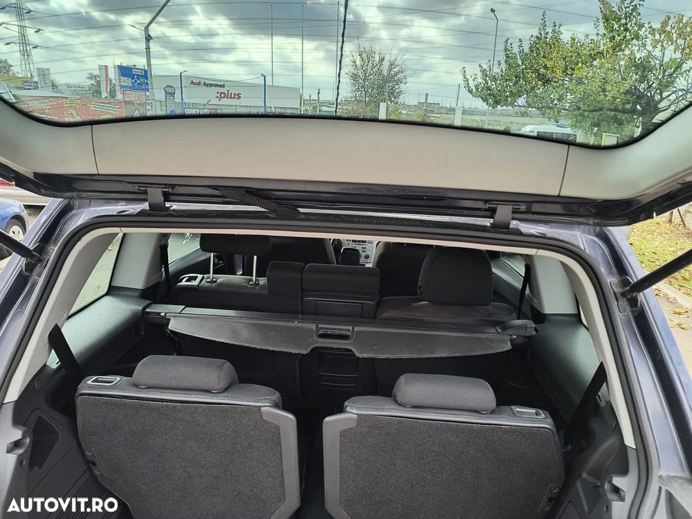 Opel Zafira 1.9 CDTI - 12