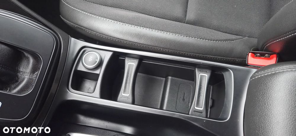 Ford Grand C-MAX 2.0 TDCi Titanium MPS6 - 36