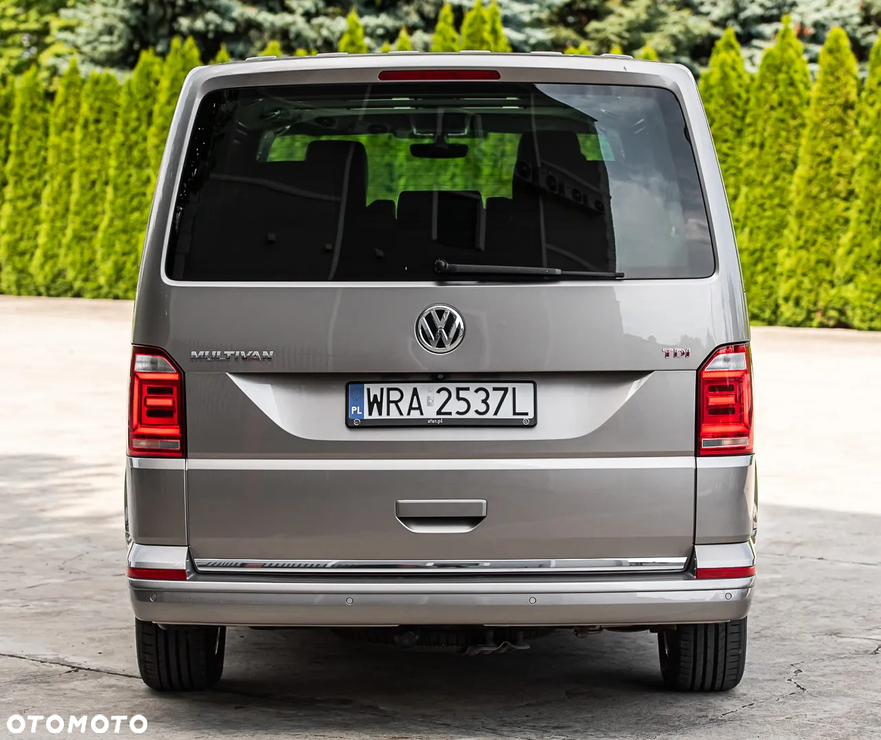 Volkswagen Multivan - 8