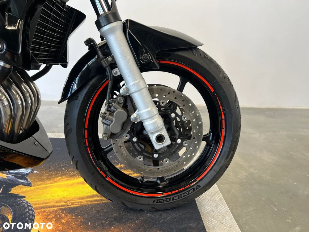 Yamaha FZ6 - 24