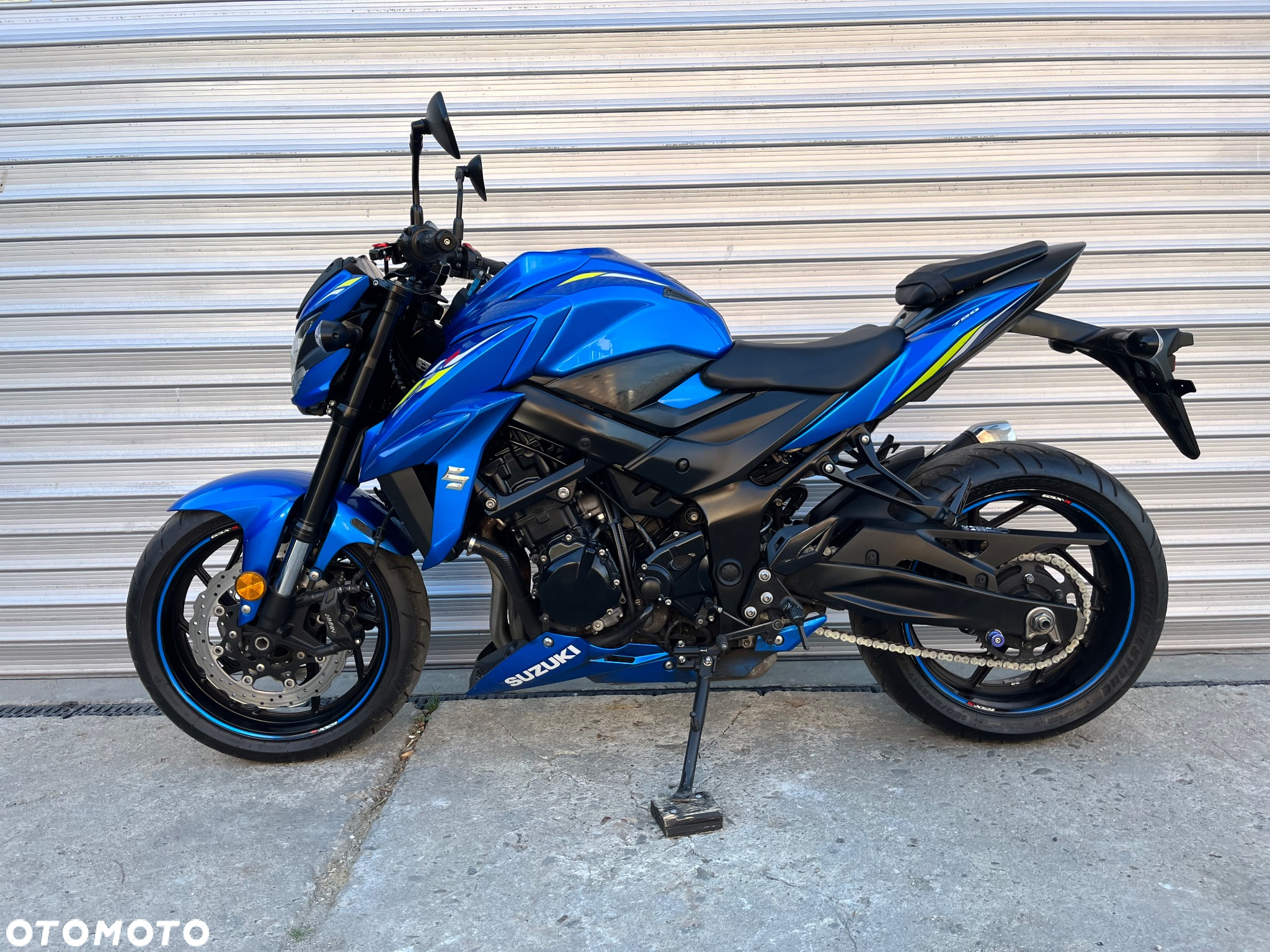 Suzuki GSX - 31