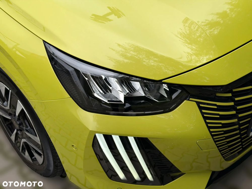 Peugeot 208 1.2 T Allure S&S - 10
