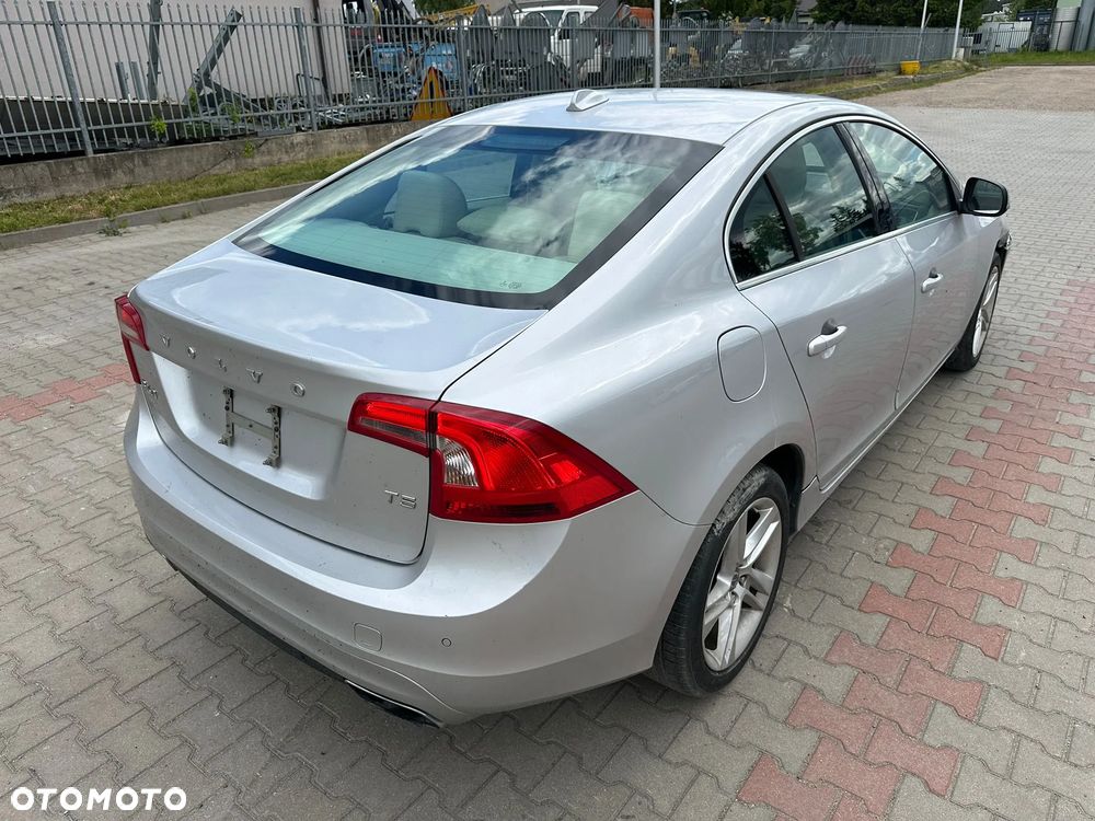 Volvo S60 - 10
