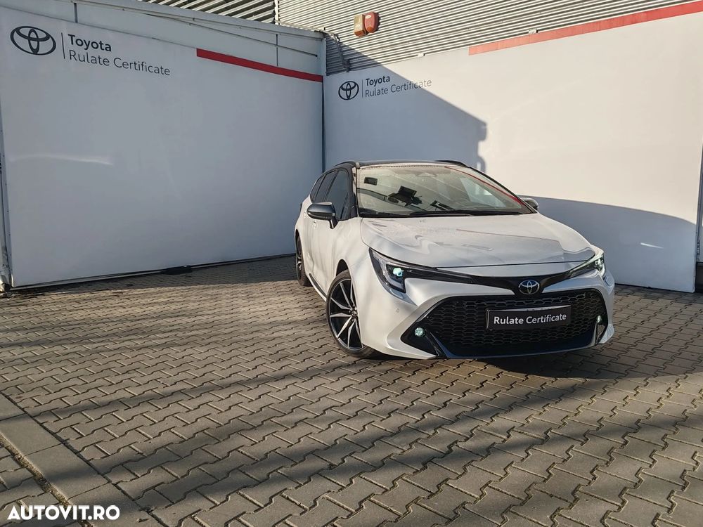 Toyota Corolla 2.0 HSD Exclusive Plus GR Sport Bi-Tone - 1
