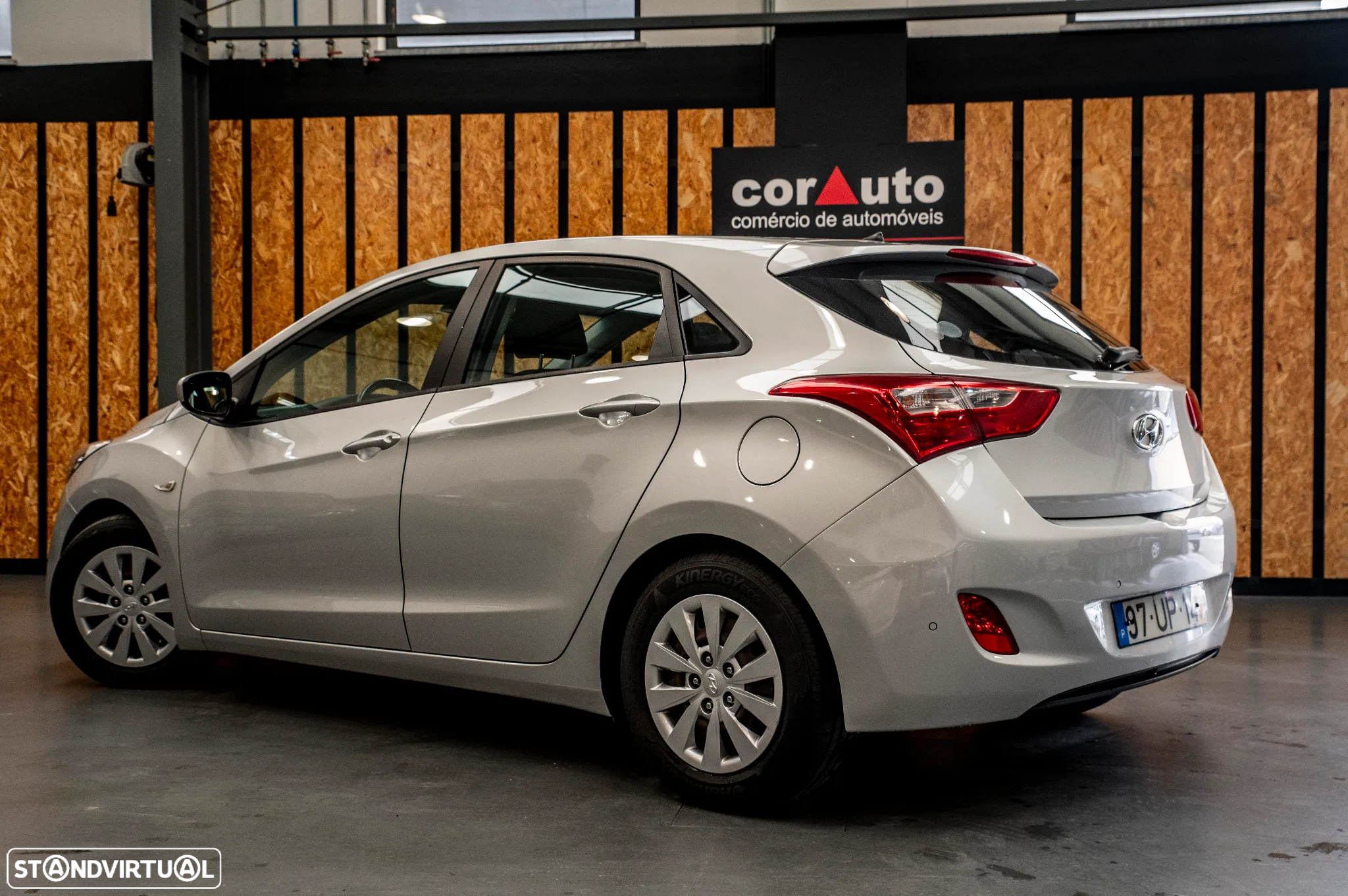 Hyundai i30 1.6 CRDI Blue Comfort - 12