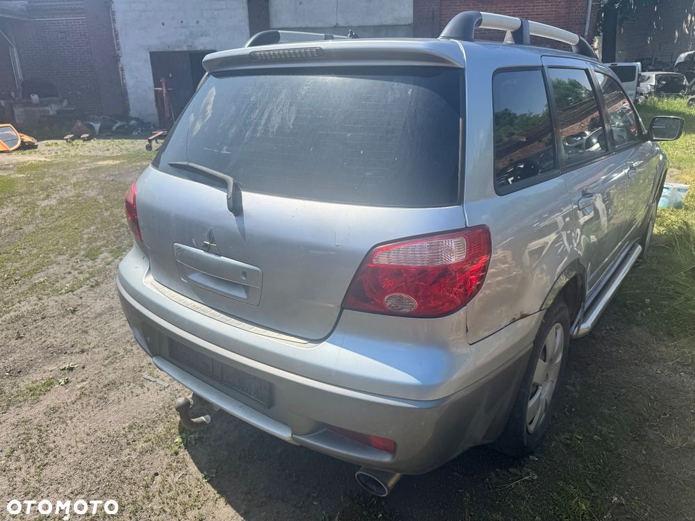 MITSUBISHI OUTLANDER I LIFT 03-06 A31 LAMPA TYL PRAWA LEWA  KLAPA ZDERZAK SZYBA BELKA - 4