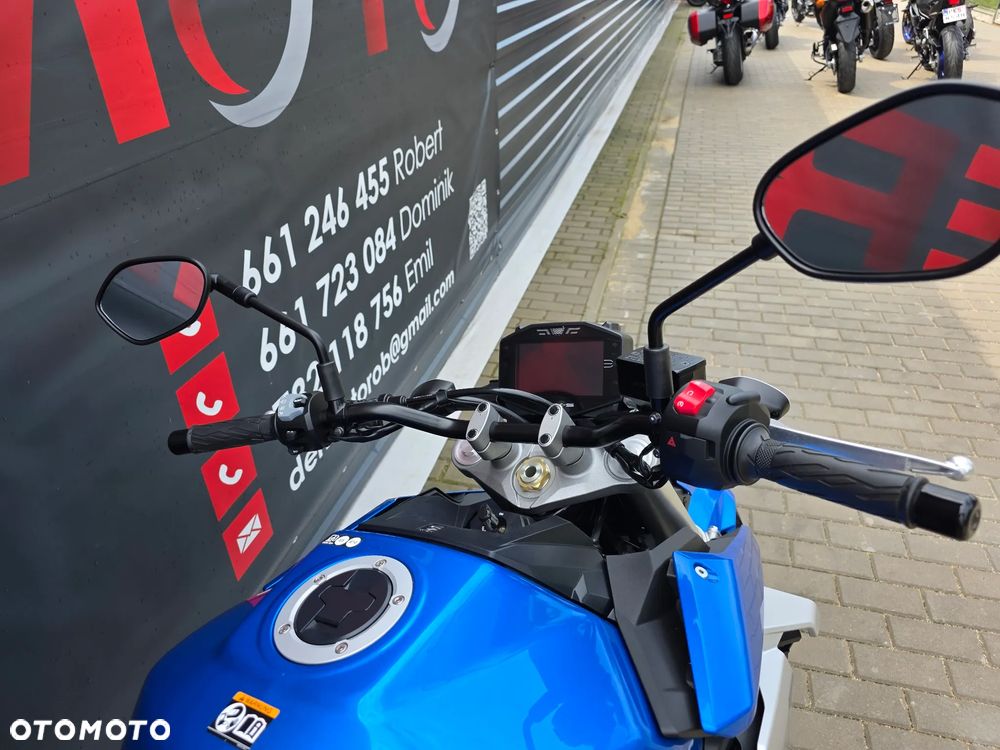 Suzuki GSX - 30