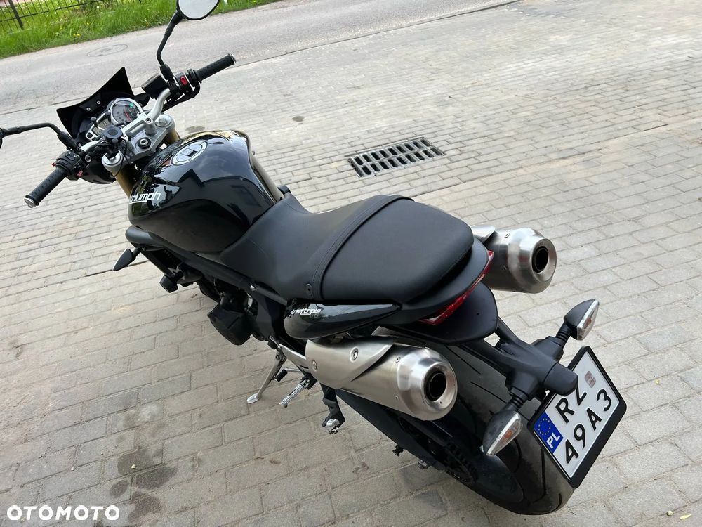 Triumph Street Triple - 6