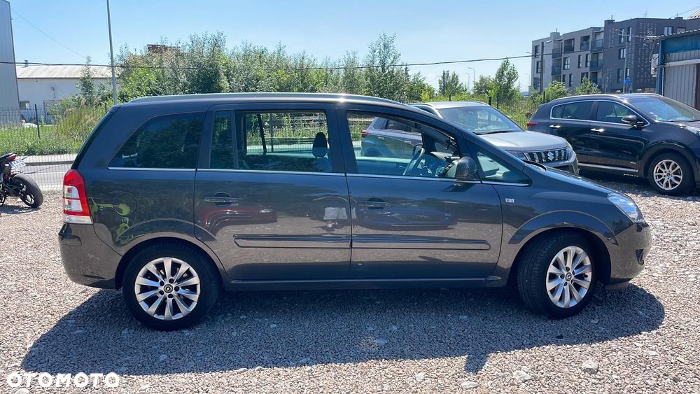 Opel Zafira 1.8 Family Plus - 5