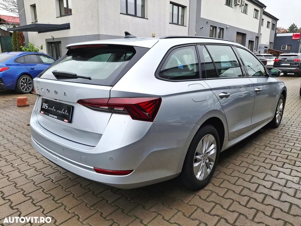 Skoda Octavia Combi 2.0 TDI DSG Ambition - 5