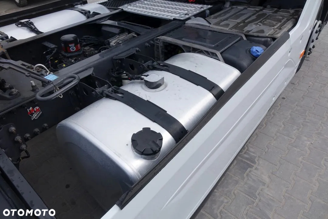 Renault GAMA T HIGH 520 DTI 13 / STANDARD / AUTOMAT/ EURO 6 / 2 ZBIORNIKI / KLIMATYZACJA POSTOJOWA - 15