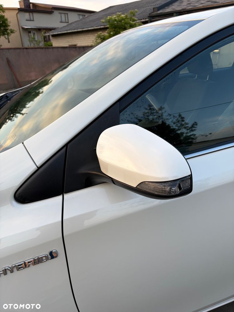 Toyota Auris Hybrid 135 Premium - 6
