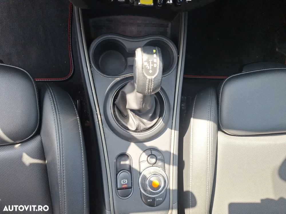 Mini Countryman - 10