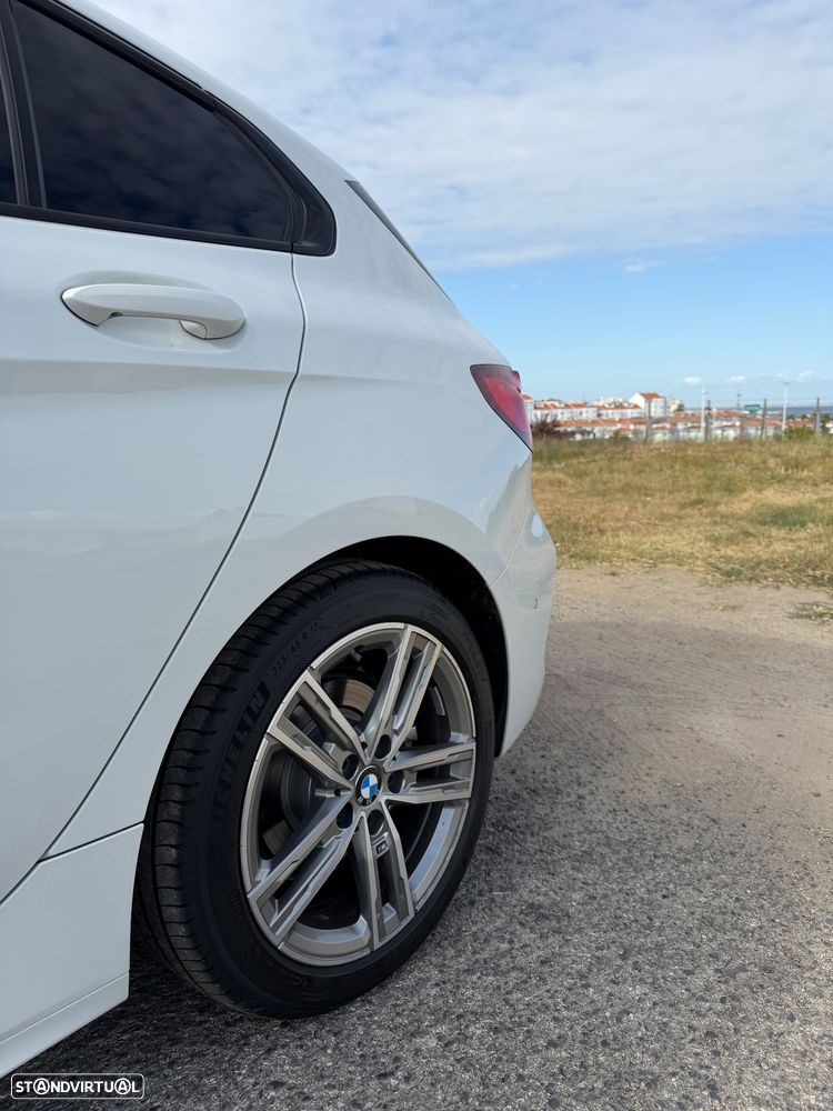 BMW 116 d Pack Desportivo M Auto - 4