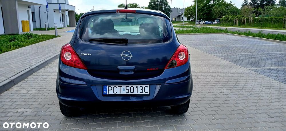 Opel Corsa 1.2 16V Enjoy - 11