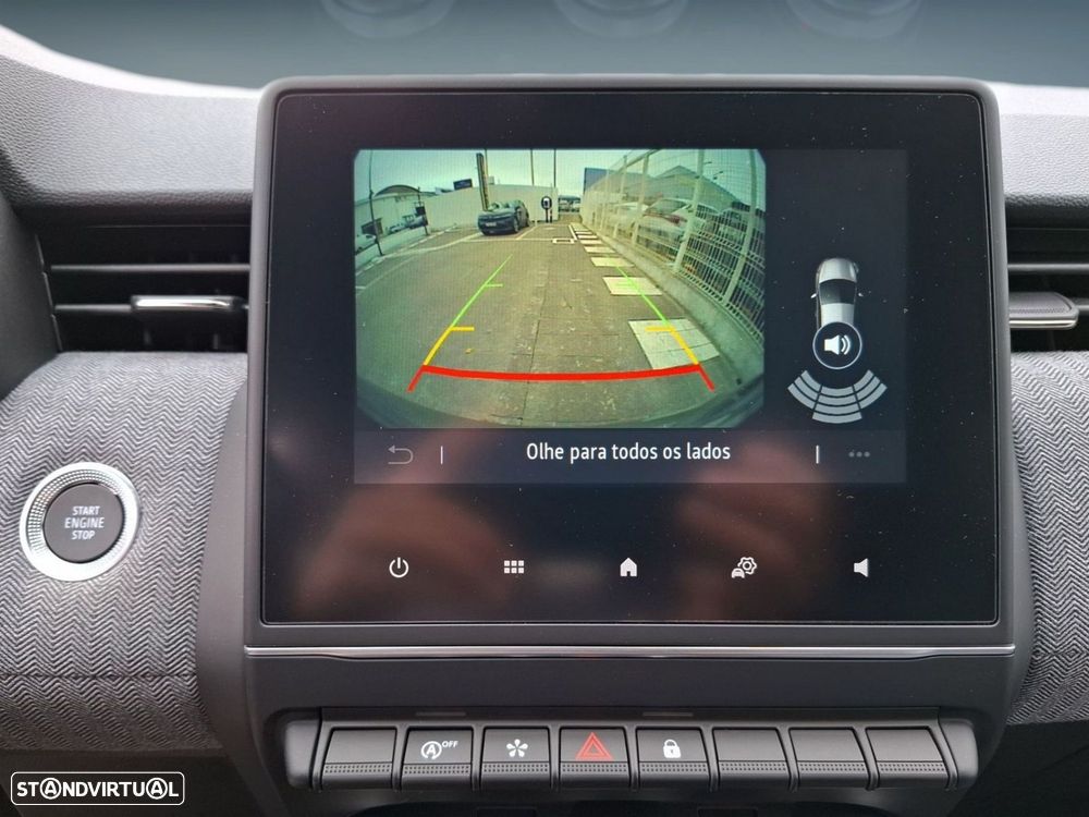 Renault Clio 1.0 TCe Techno - 24