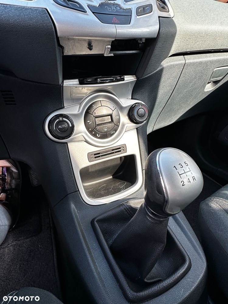 Ford Fiesta 1.4 TDCI - 13
