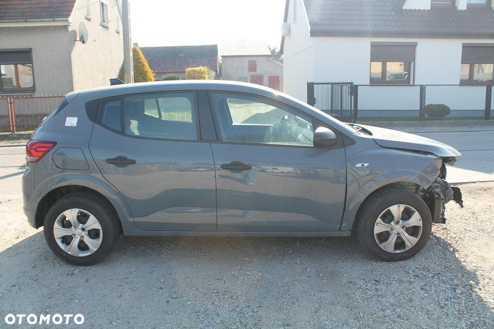 Dacia Sandero - 4