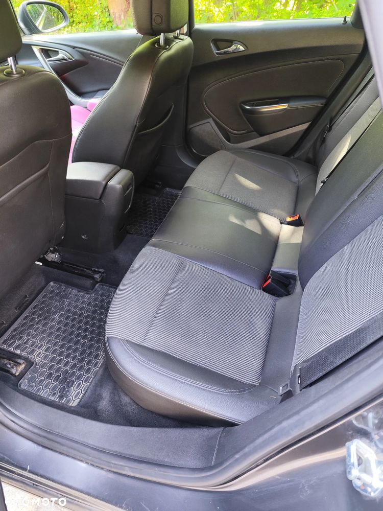 Opel Astra 1.4 T Cosmo - 5