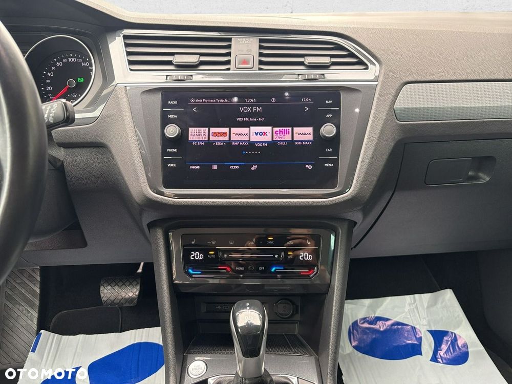 Volkswagen Tiguan - 24