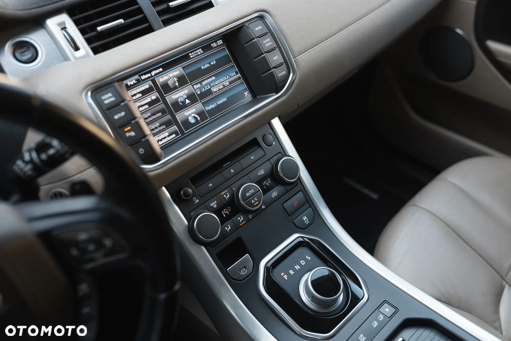 Land Rover Range Rover Evoque - 24