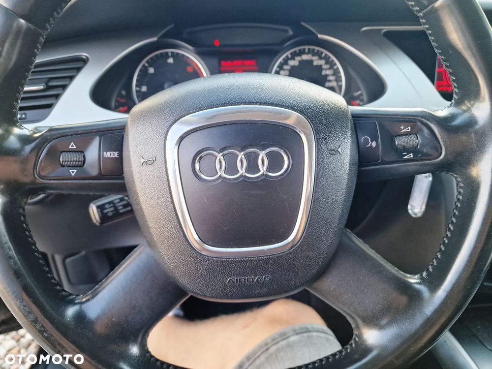 Audi A4 Avant - 30