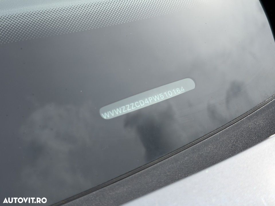 Volkswagen Golf - 25