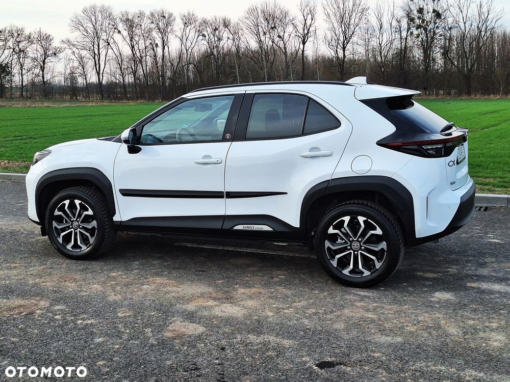 Toyota Yaris Cross 130 1.5 VVT-i Team Deutschland - 13